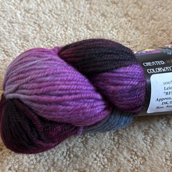 mosaic moon wool skein yarn - Picture 3 of 4